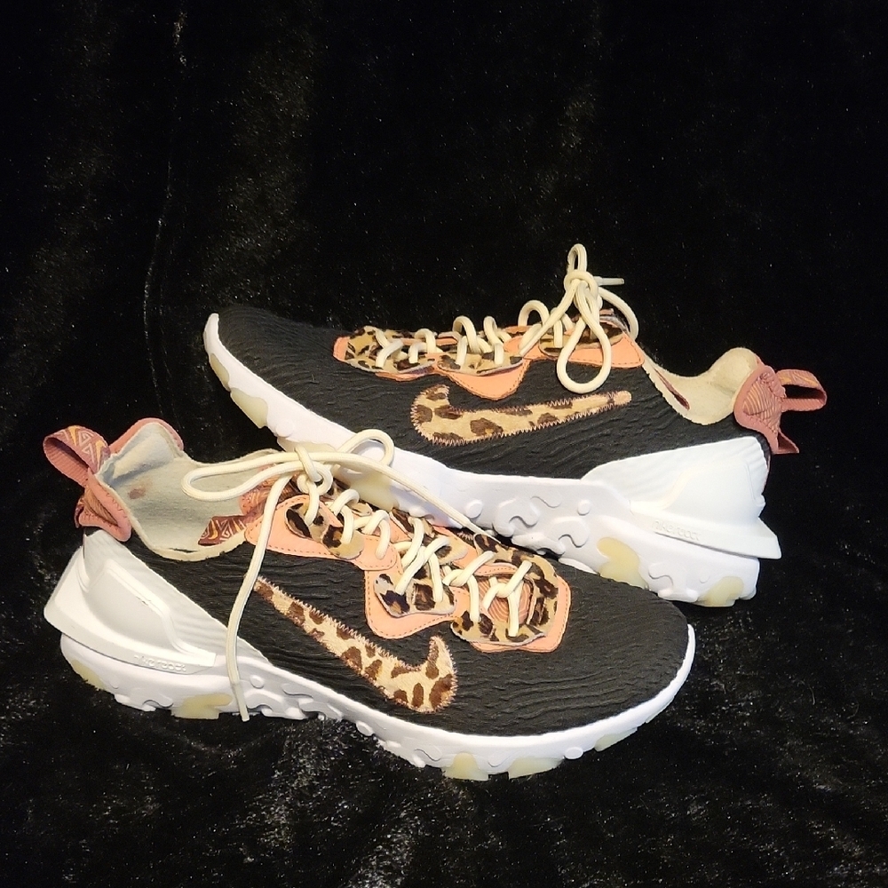 Nike Black, Light Pink and Leopard Print Sneakers